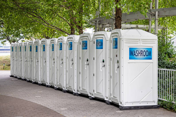 Portable Toilet Options We Offer in Eastpoint, FL